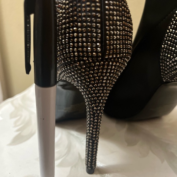 🆕. Elegant Black Studded Stiletto Ankle Boots 7.5 NWT - Picture 6 of 9
